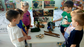 Этих дней не смолкнет слава!.